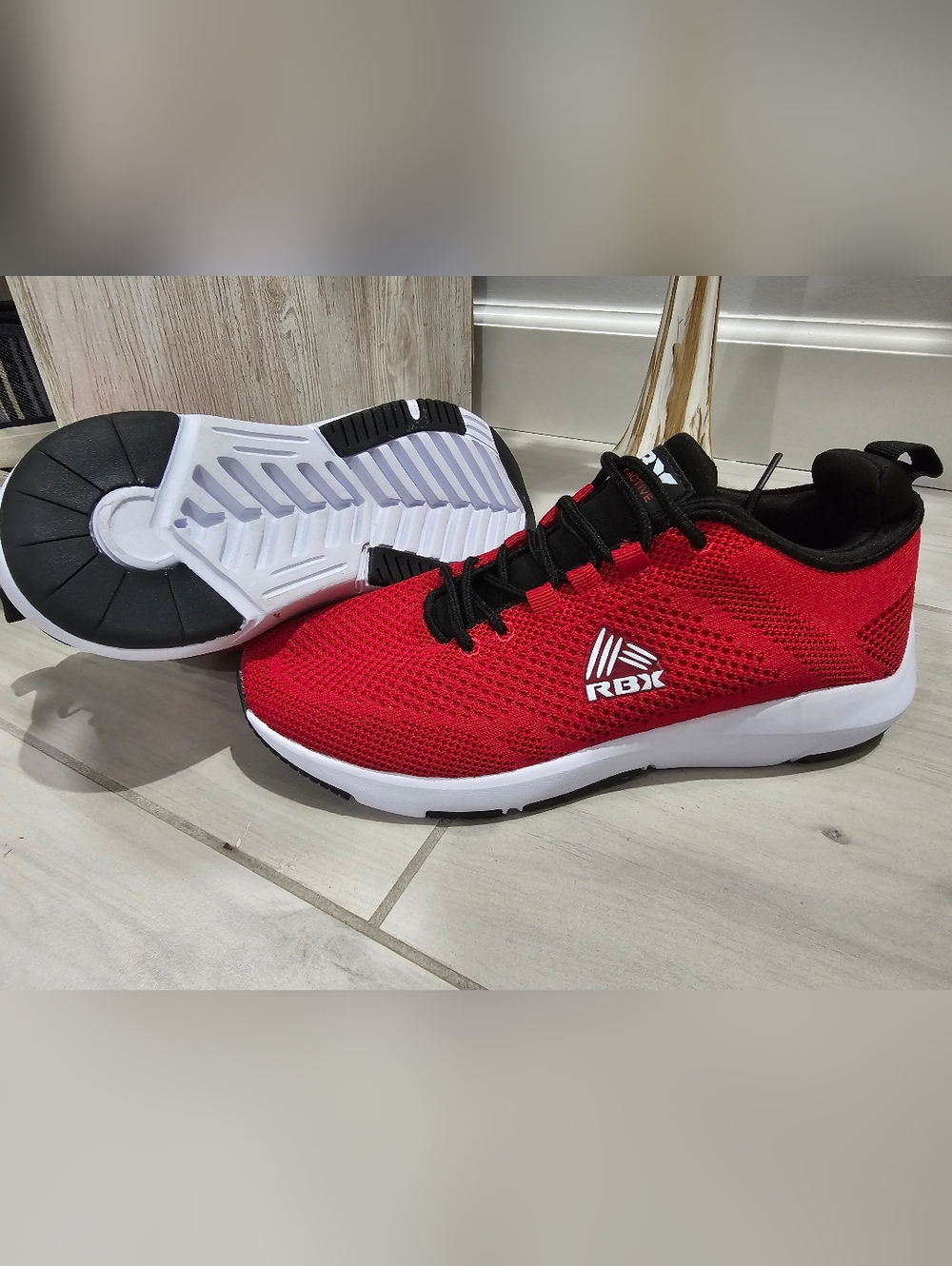 RBX Mens Red Knit Athletic Shoes Sneakers Size 8.5 New